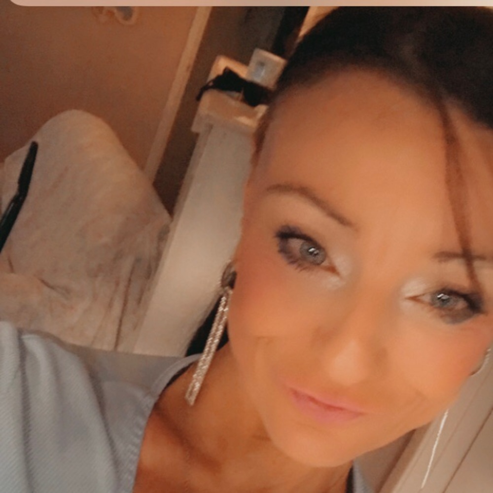 Meet your Posher, Alexandria